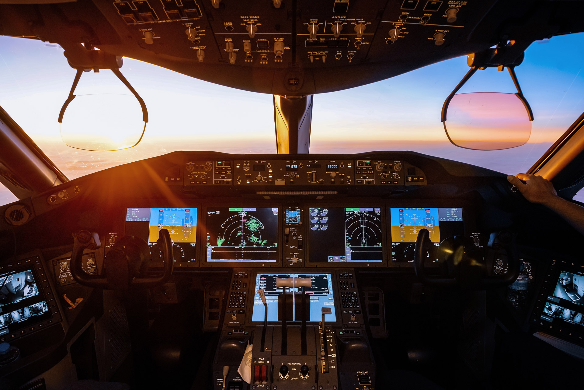 Quality Type Rating and Proficiency Training on B737 and A320